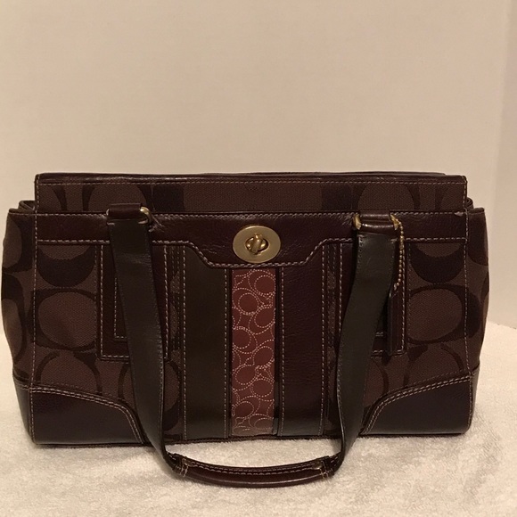 Coach Hampton Signature handbag - Picture 1 of 8